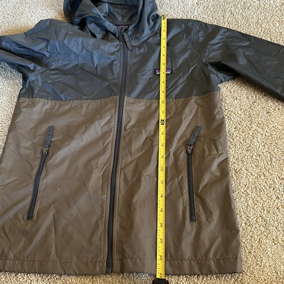 NWOT PATAGONIA KIDS SZ M WINDBREAKER - Picture 8 of 8